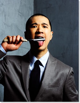 Nam Le with Razor