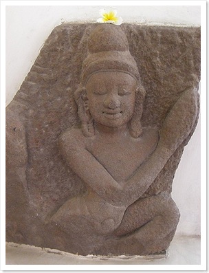 Champa statue